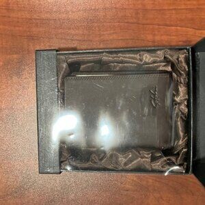Satchi -Men's Brown Wallet - Bi Fold with ID Slot  - New in Box